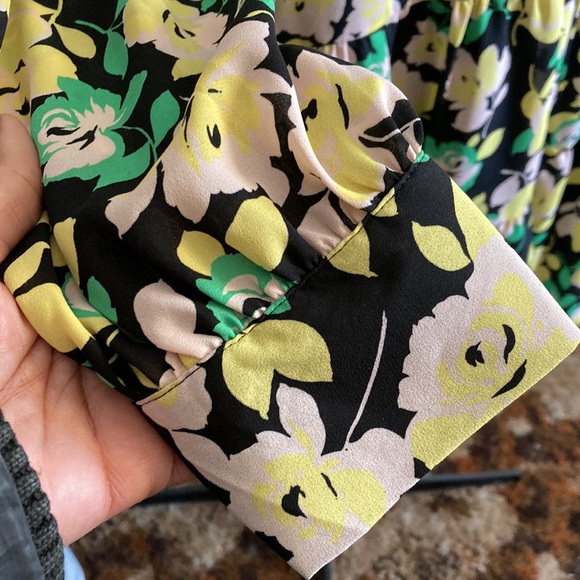 Dress - Picture 2 of 5